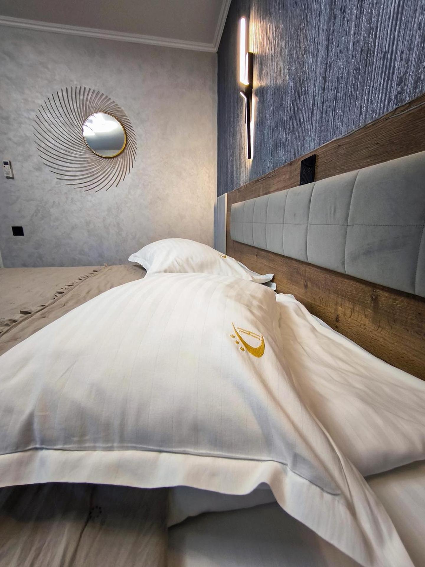 Hotel Dorobanti Iasi Buitenkant foto