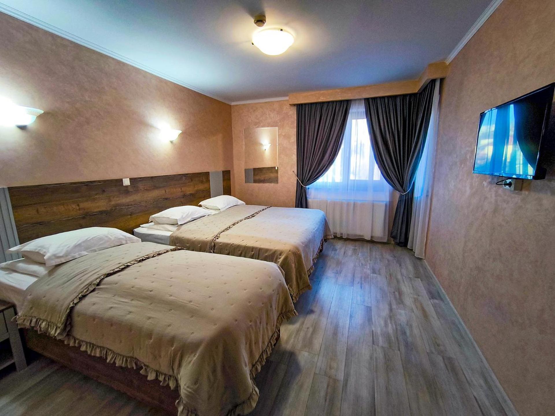 Hotel Dorobanti Iasi Buitenkant foto